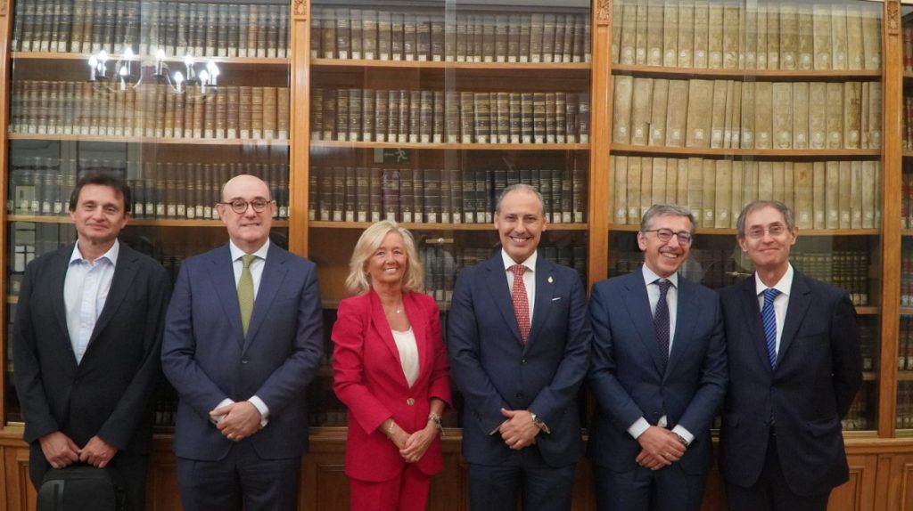 El ICAM abre el debate sobre los retos jurídicos de los data centers y el almacenamiento energético en la jornada de la Sección de Energía del ICAM