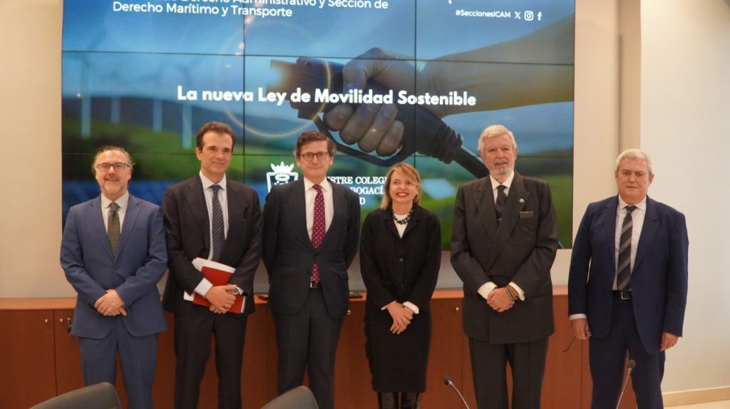 La Sección de Derecho Administrativo y la Sección de Derecho Marítimo y Transporte examinan las claves de la nueva Ley de Movilidad Sostenible