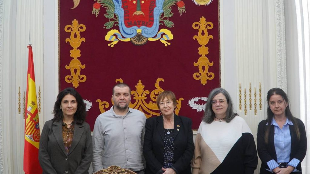 La Tesorera del ICAM, Lola Fernández, nueva presidenta de la Sección de Derecho de los Animales del ICAM