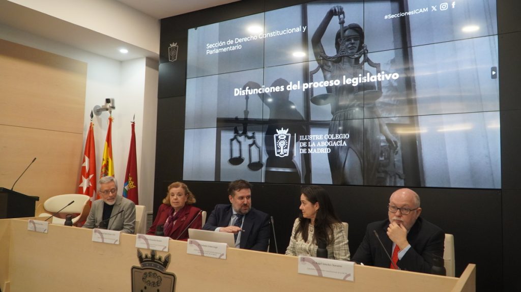 La Sección de Derecho Constitucional y Parlamentario analiza en el ICAM las disfunciones del proceso legislativo