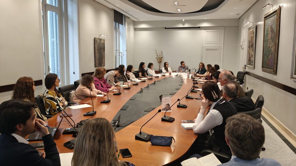 La Sección de Derecho Farmacéutico del ICAM analiza los retos regulatorios y el gobierno del dato en el sector de los productos sanitarios