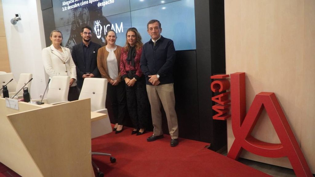 Mabel Klimt defiende una IA al servicio del criterio jurídico y una innovación accesible para toda la abogacía en el taller de Abogacía Joven ICAM